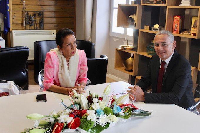 Huguette Bello en visite officielle à Saint-André