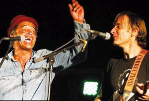 Nico Paillet guitariste de Noah!