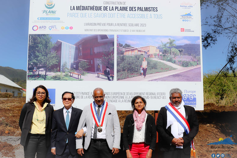 Pose de première pierre de la Médiathèque de la Plaine des Palmistes