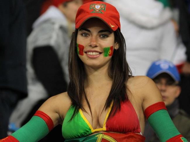 CHAUD CHAUD EN TRIBUNES