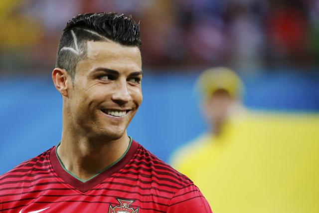 Ronaldo, lui, opte pour la créte, accompagnée de dessins sur les côtés.