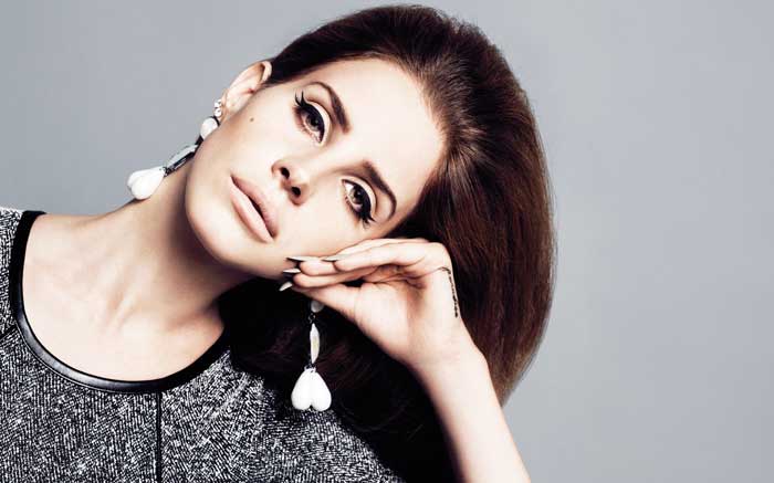 Lana Del Rey, coucher pour réussir ne l'a pas aidée.