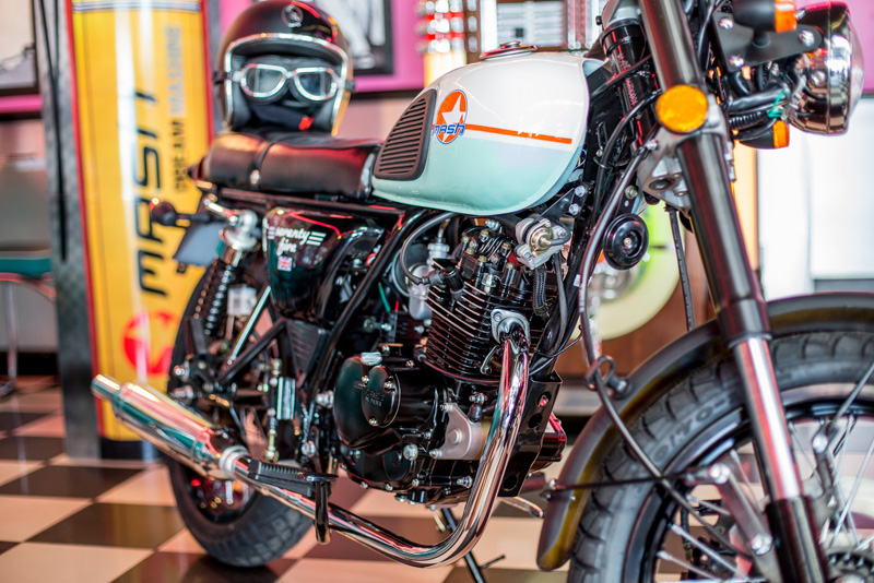 Mash débarque: des 125 accessibles…