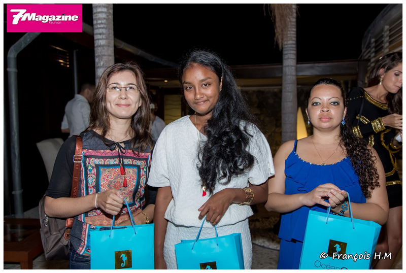 Christelle Andriamasse, 3eme prix, Nelly Petchiaye, grande gagnante, et Amélia Barbe, 2e prix du concours OcéanOr