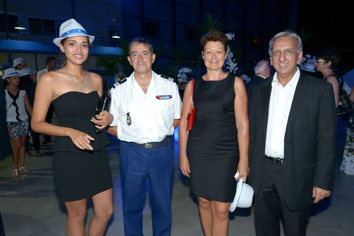 Anne-Gaëlle Lattérière, 1ère dauphine de Miss Réunion, Luc Auffret commandant de la Gendarmerie de La Réunion et son épouse Sylviane, Aziz Patel de 7Magazine