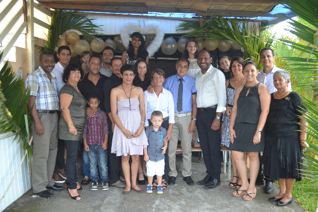 Noël Raymond et Marie Paule Judith et leur famille...