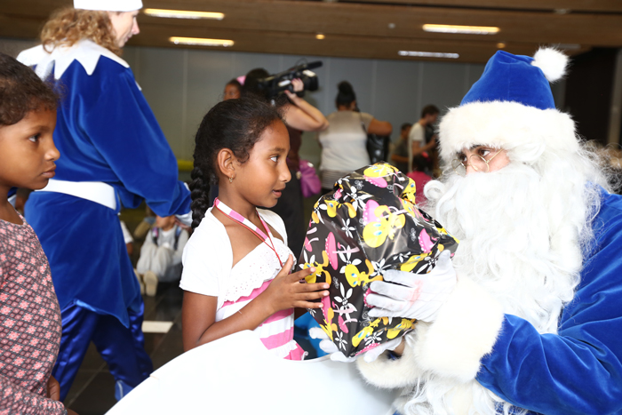 1000 Sourires <br>Noël avec le Père Noël Bleu
