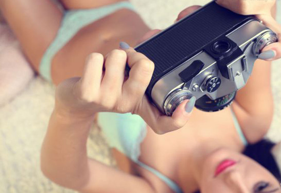 Sondage <br>Les selfies sexuels en hausse en décembre!