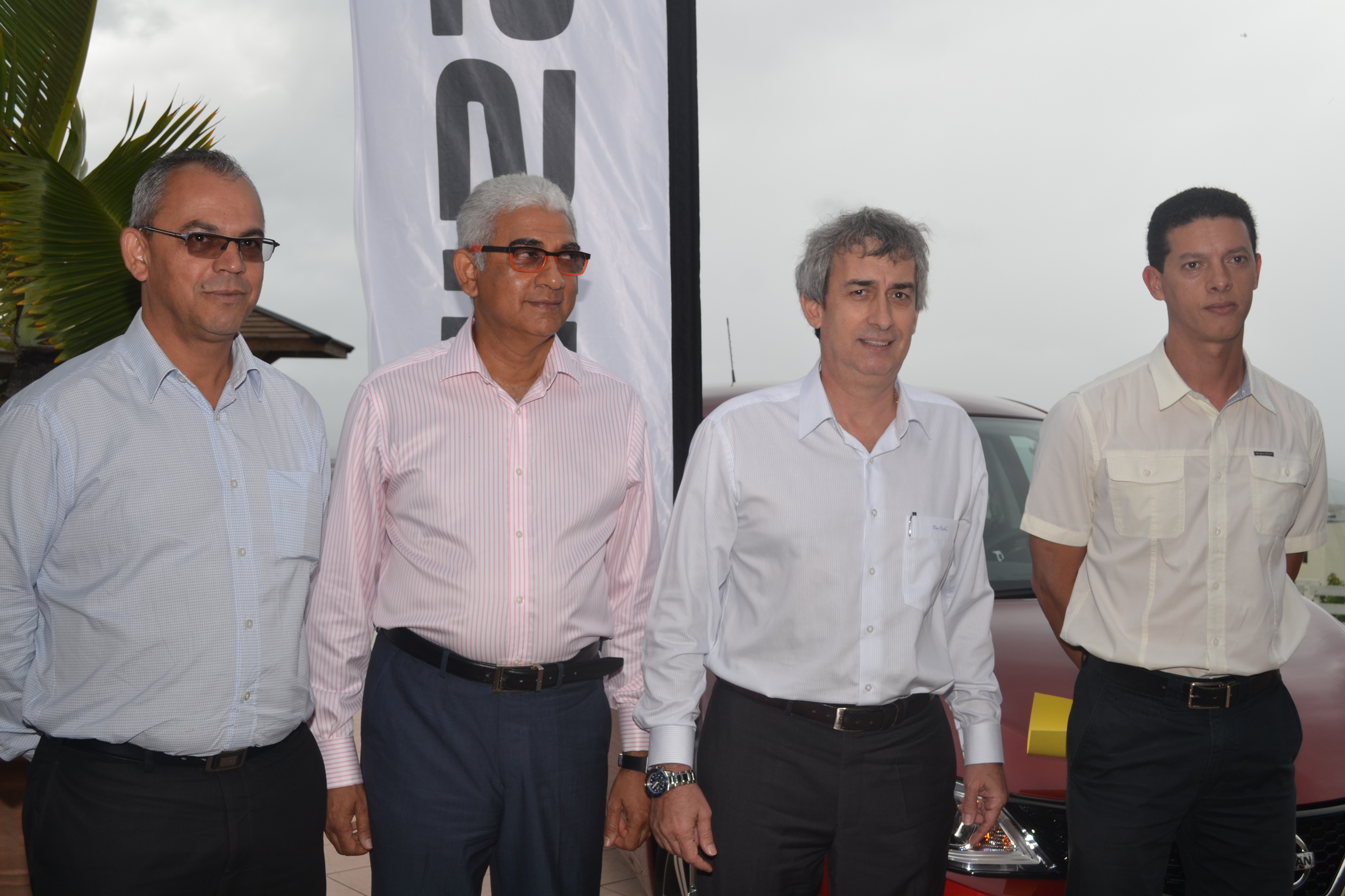 L’équipe de la Sogecore: Pierre Lacaille, directeur du site de Saint-Pierre, Norman Dindar, chef des ventes, Didier Coffy, directeur marketing, et Frédéric Wan, chef de site à Saint-André