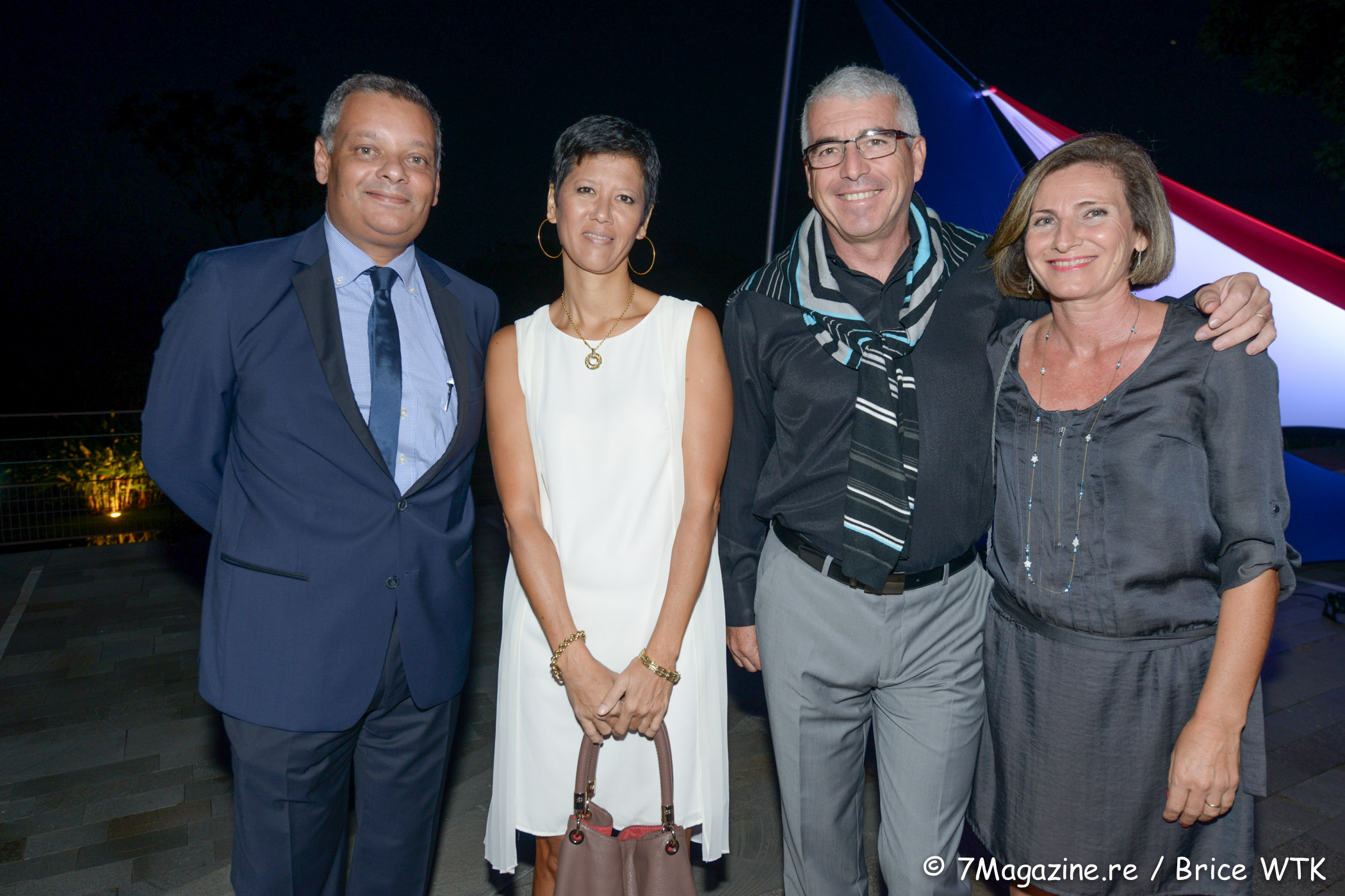 Robert Bourquin, directeur d'Air Mauritius Réunion, une collaboratrice d'Air Mauritius, James Carratini et son épouse Thérèse