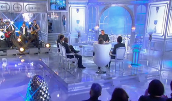 Francis Collomp chez Ardisson, pas un mot sur La Réunion!