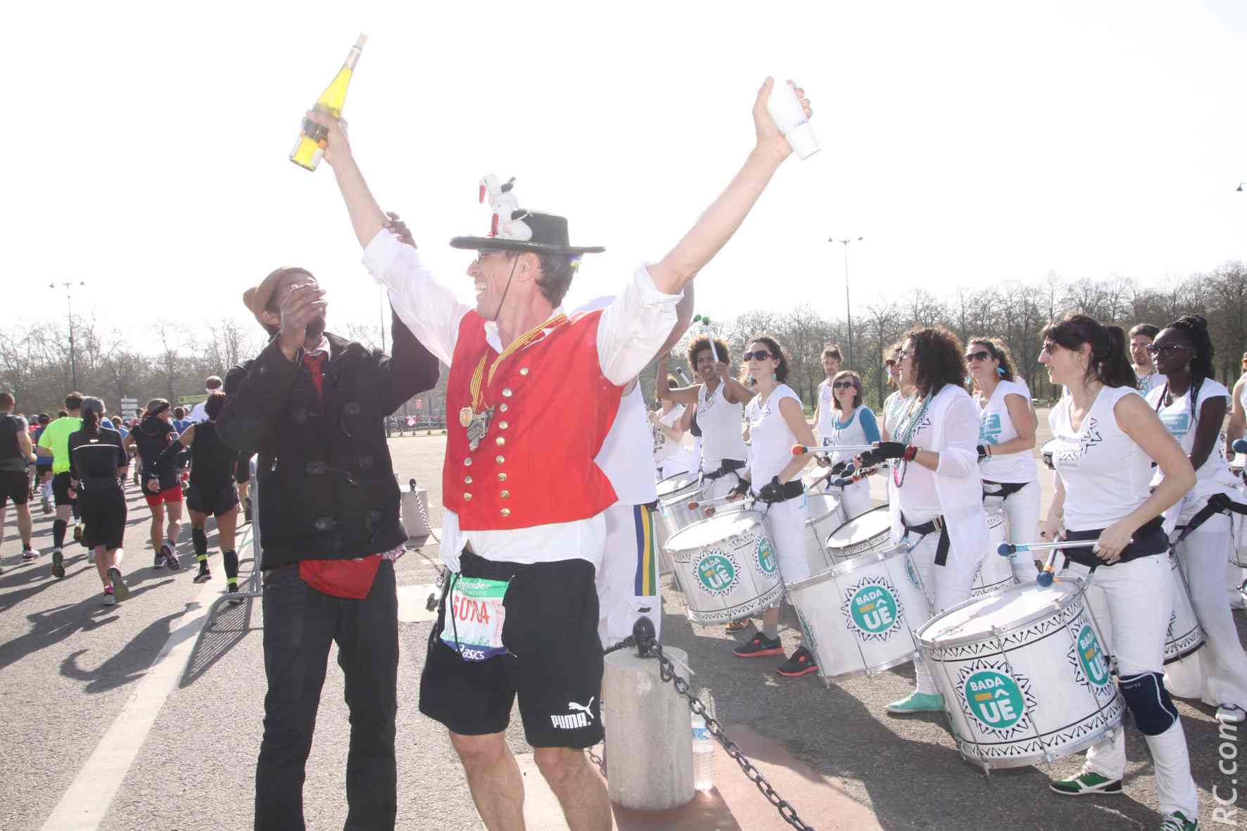 Marathon de Paris<br> La Réunion en l'air!