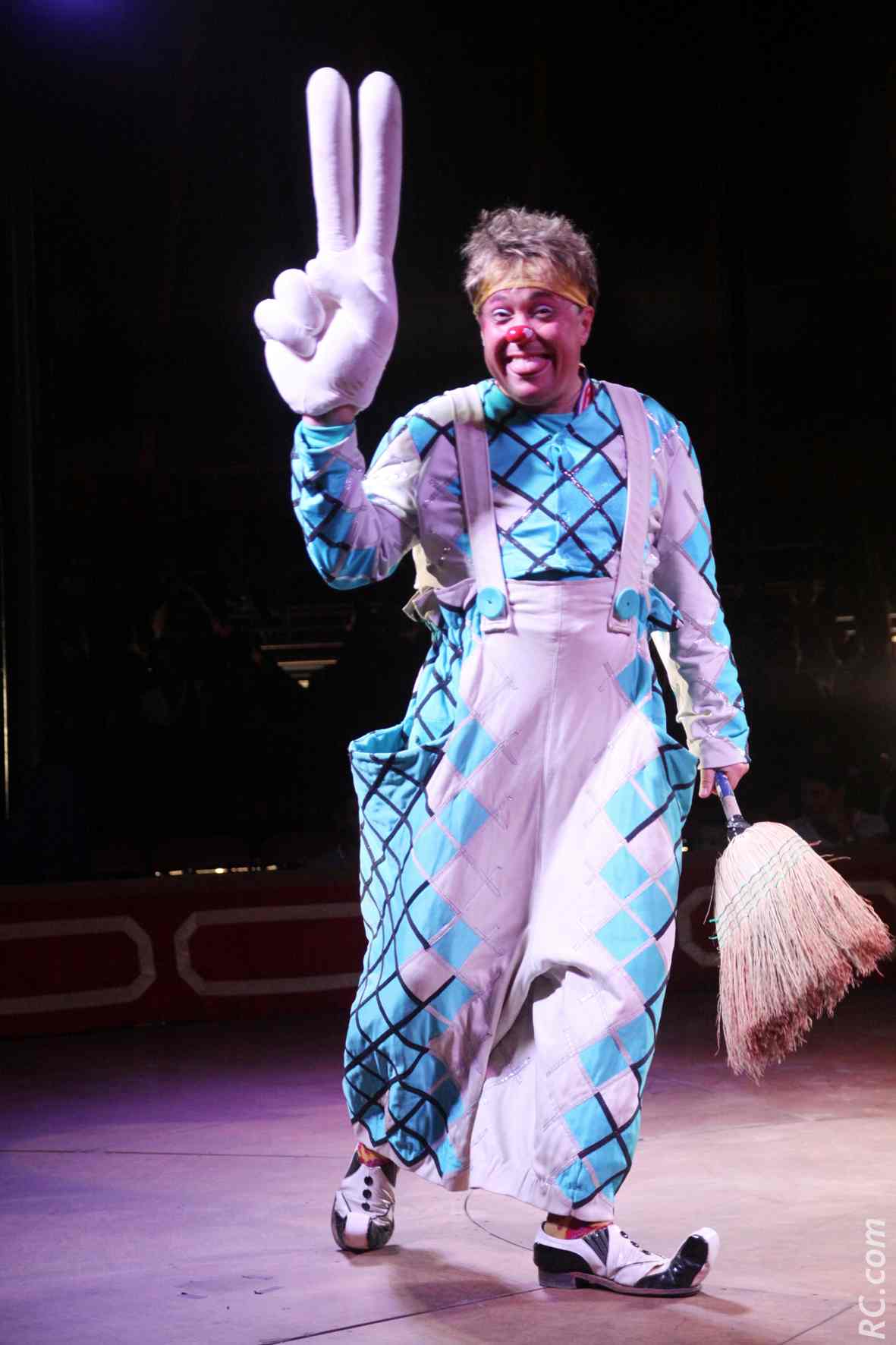 Le clown Bobylev : le cirque Raluy, c'est comme ça