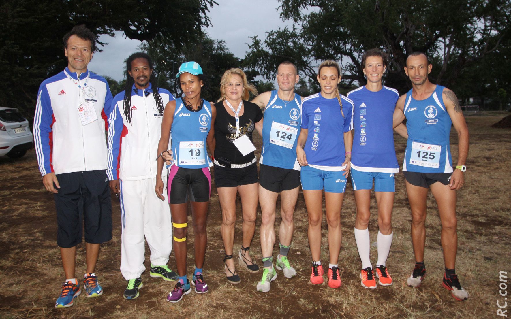 L'équipe de la Réunion encadrée par des membres techniques et administratifs de la Ligue Réunionnaise d'Athlétisme