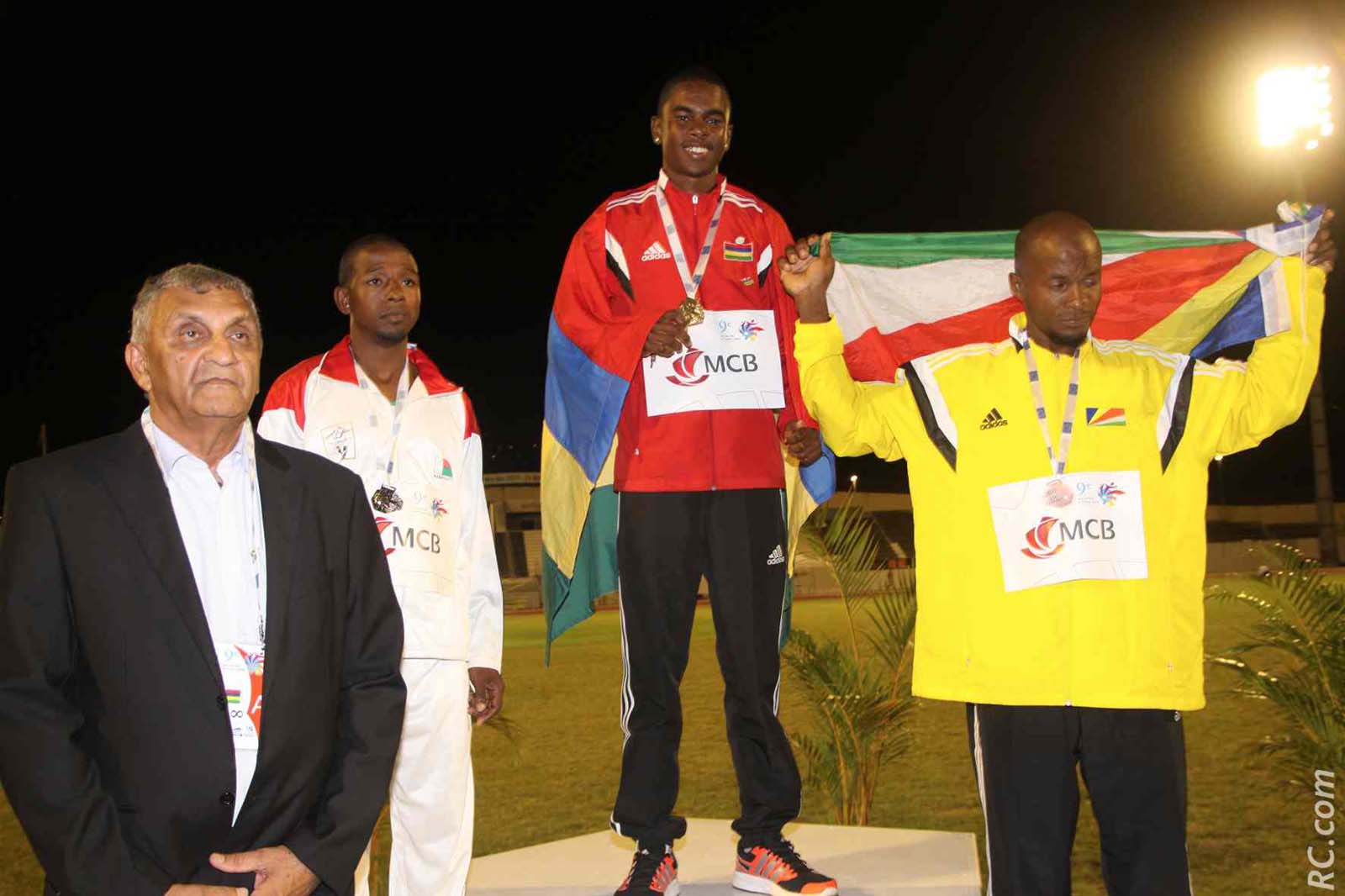 Ismaël Valimamode, Commissaire au sport et à la santé de l'Assemblée Régionale de Rodrigues a participé à la remise des récompenses.