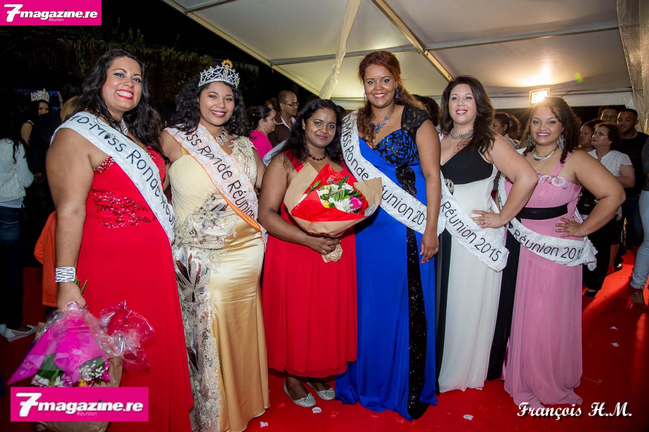 Les lauréates avec Annie Cerveaux, la présidente du Comité Miss Ronde Réunion