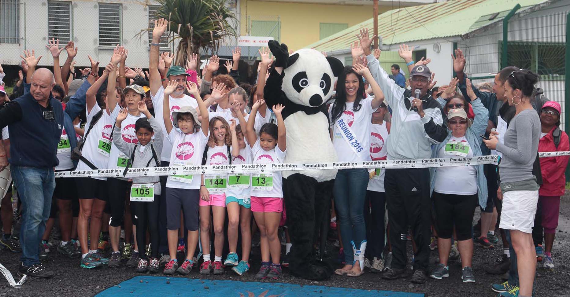 Pandathlon à Saint-Philippe<br>2 000 marcheurs pour La Réunion et pour la planète!<br />