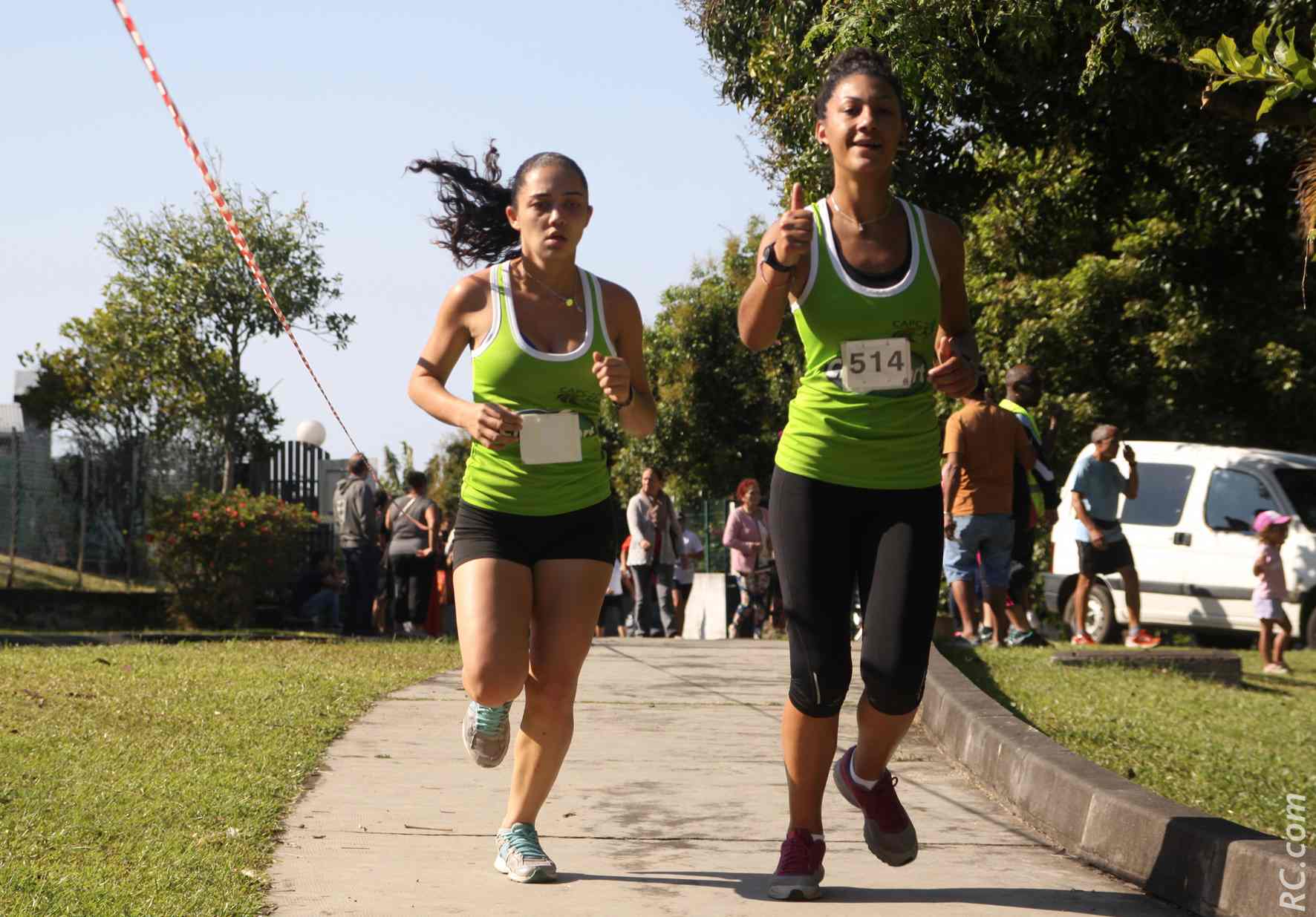 Lorenza Dolphin est première cadette, juste devant sa coéquipière Lucie Bardeur