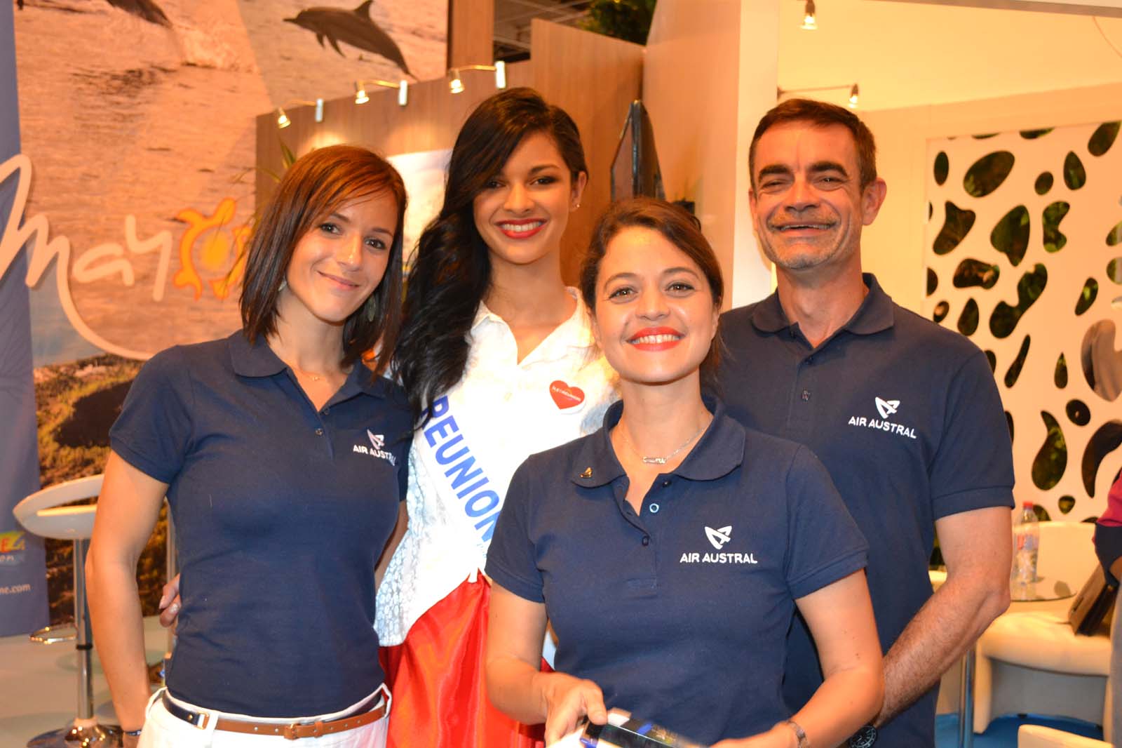 Azuima Issa avec l'équipe de communication d'Air Austral: Emmanuelle Nouares, Stéphanie Bégert et Fabrice Adam