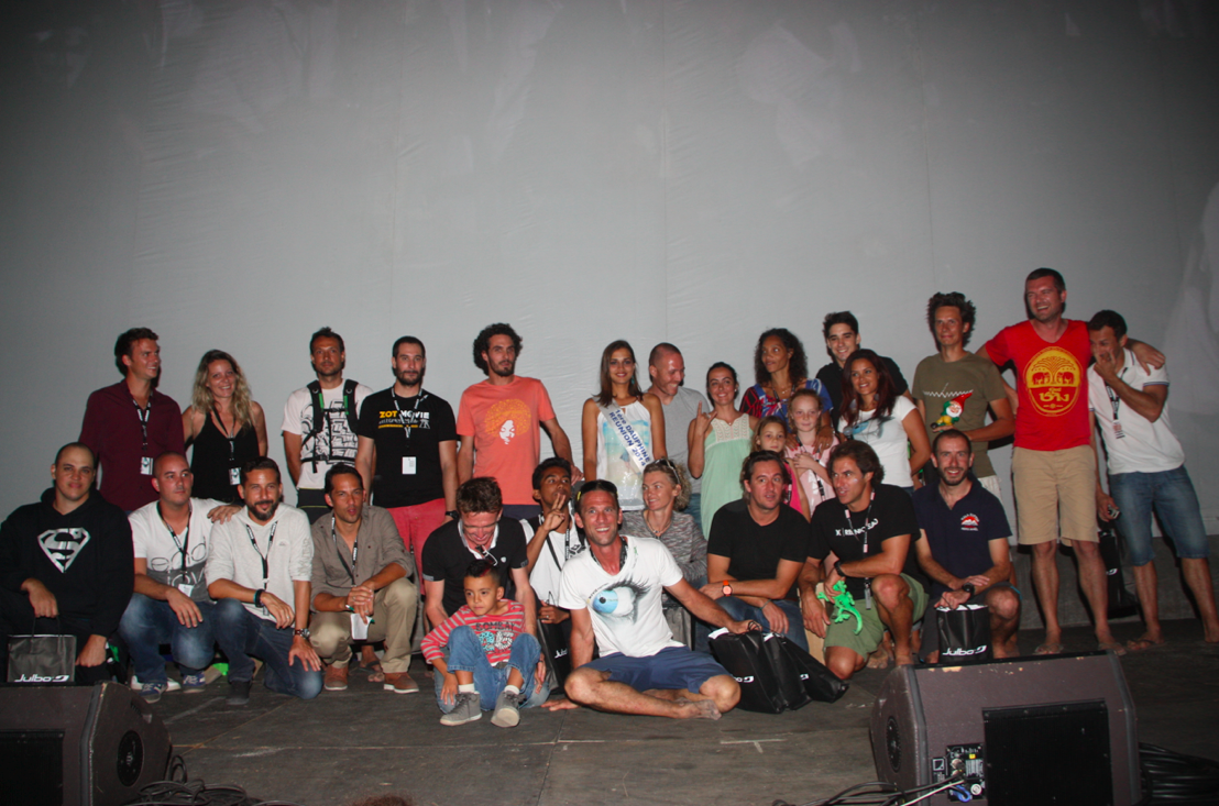 Organisateurs, lauréats, bénévoles,... sur le podium pour la remise des prix