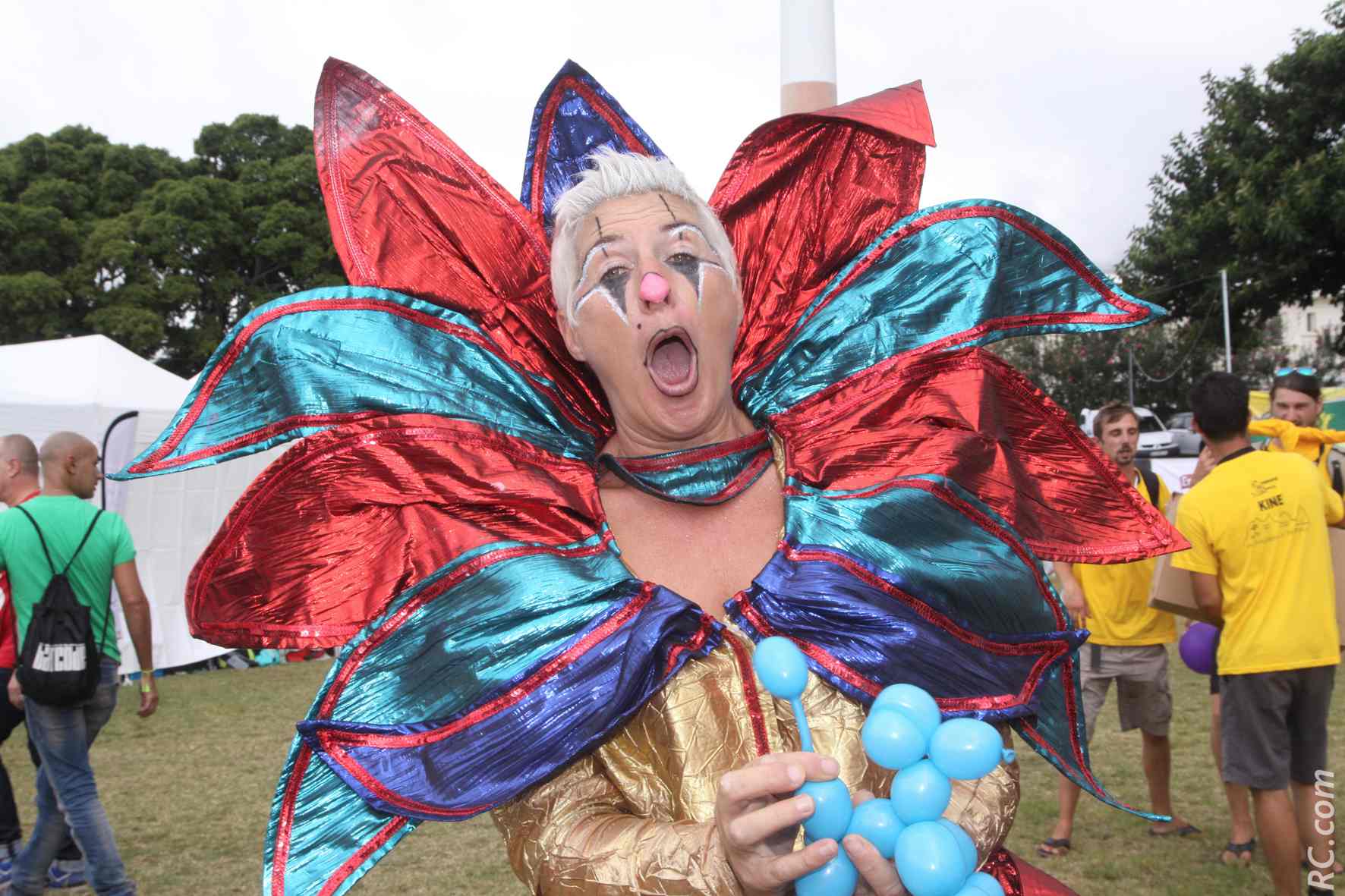 Winnie Binny toujours présente pour faire la fête.