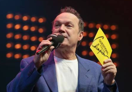 Combien Julien Lepers va-t-il toucher à son départ? Réponse bientôt!