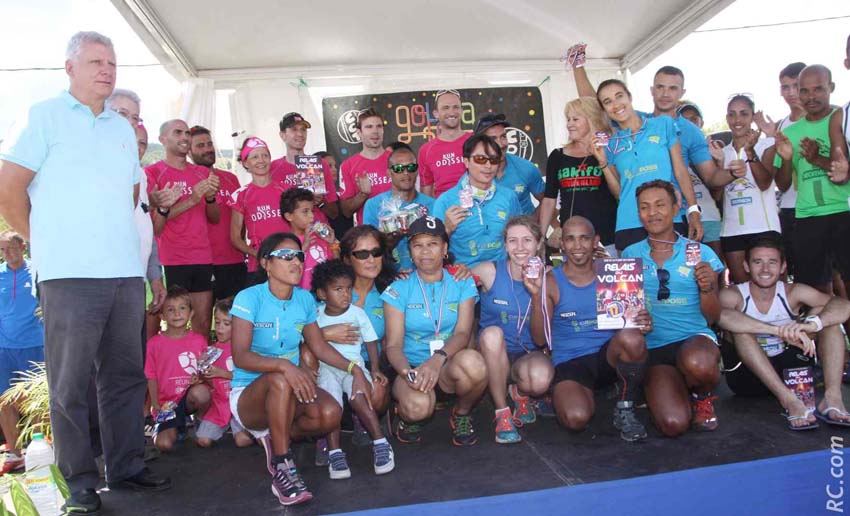 Le podium des Mixte : CAPOSS, Run Odyssea et Ouest Trail