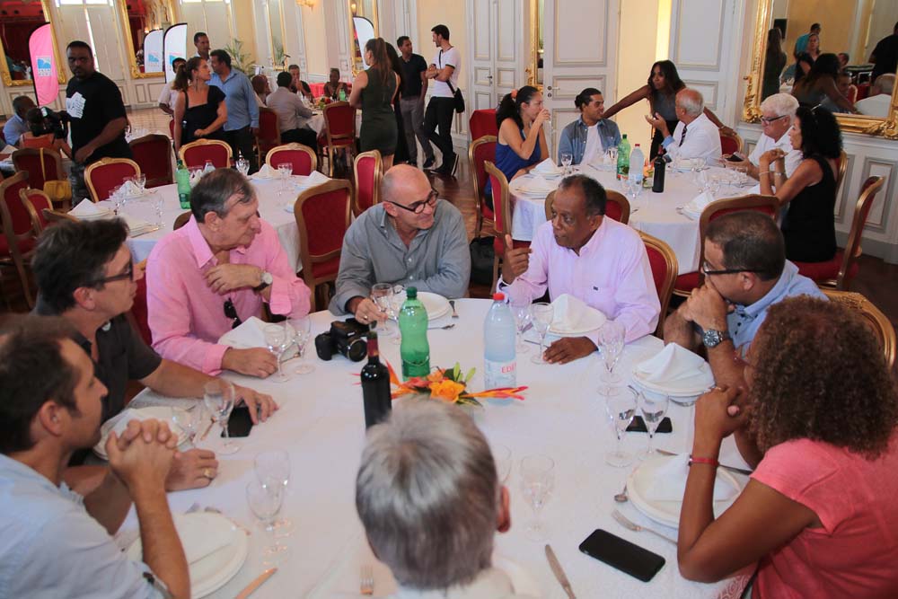 La table des rédacteurs en chef