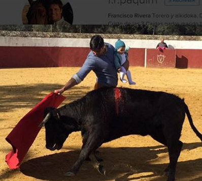 Francisco Rivera Ordóñez et sa petite fille Carmen