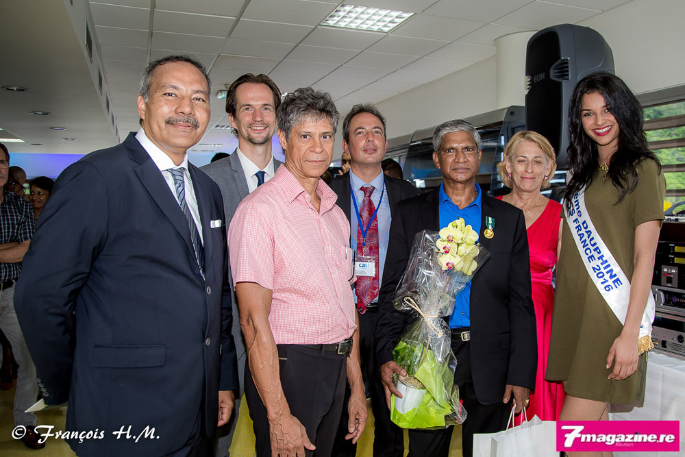 69 médaillés d'honneur du travail au CHU