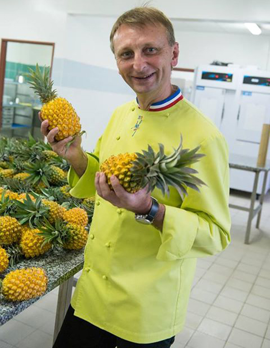 Un show sculpture sur fruits incroyable à La Réunion