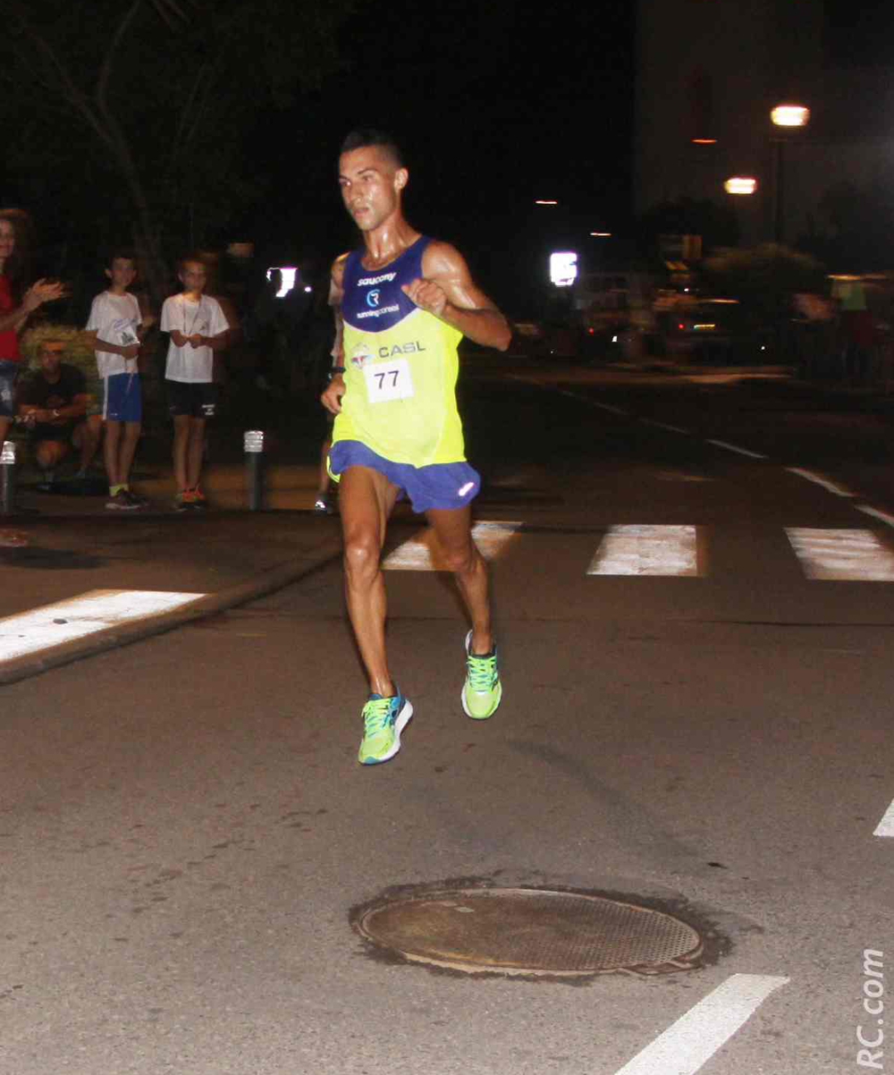 Mickaël Bouche en solitaire, et qui signe un joli chrono: 33' 57''. Faudra le voir à l'oeuvre lors du championnat de cross de ce dimanche à la Petite-Ile.