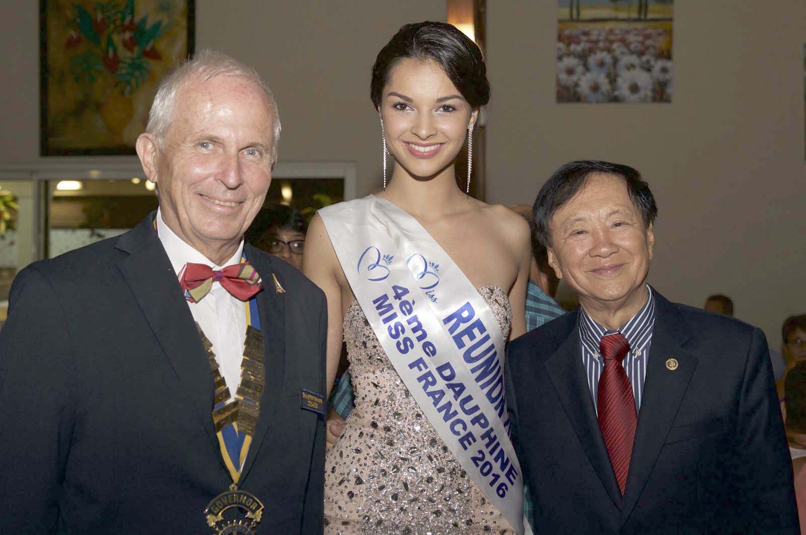 Jean-Marie Fumery, Gouverneur 2015/2016 du Rotary District 9220, Azuima Issa Miss Réunion 2015 et 4ème dauphine Miss France 2016, et André Thien Ah Koon, maire du Tampon