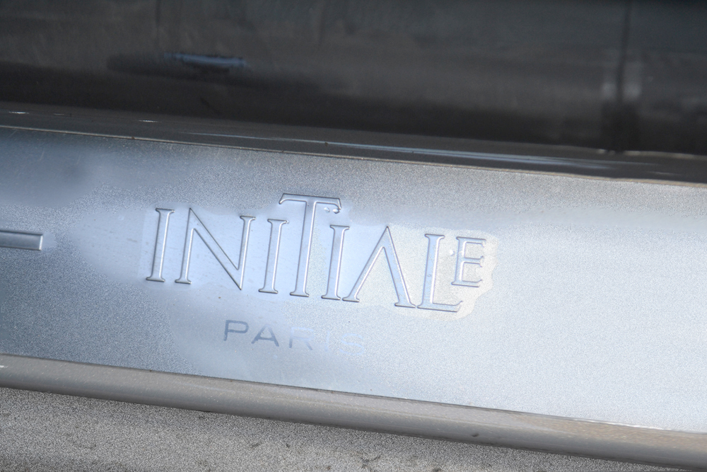 "Initiale Paris", un label que l'on trouve un peu partout sur et dans le véhicule