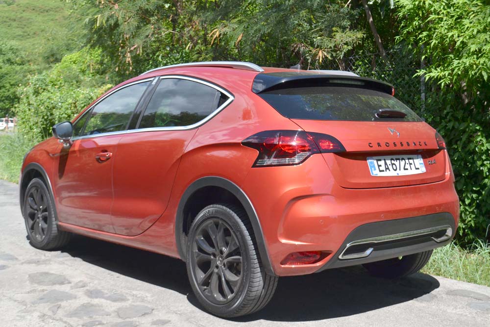 DS 4 Crossback vue de l'arrière