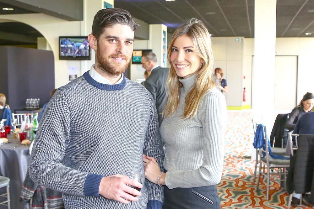 Les Dimanches au Galop<br>Les people sont venus à Saint-Cloud et à Auteuil!