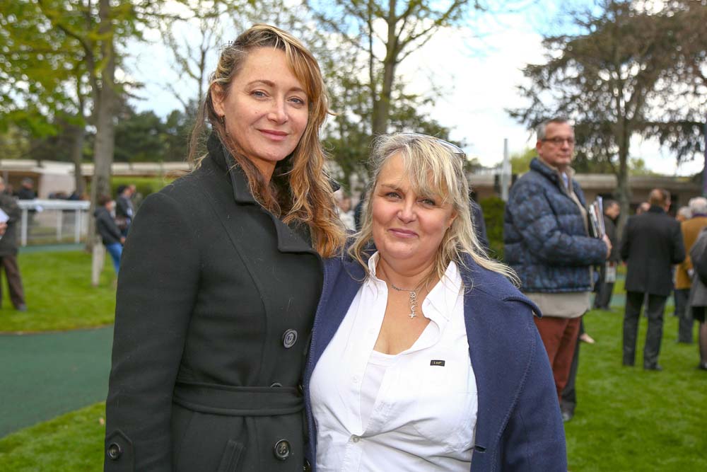 Les Dimanches au Galop<br>Les people sont venus à Saint-Cloud et à Auteuil!