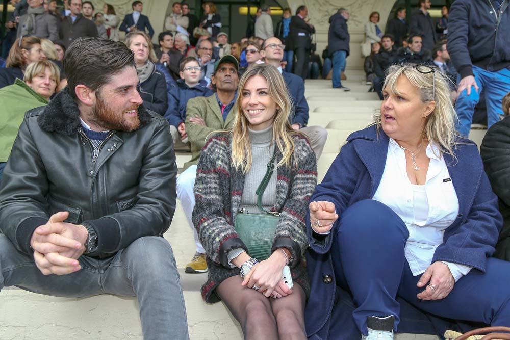 Les Dimanches au Galop<br>Les people sont venus à Saint-Cloud et à Auteuil!