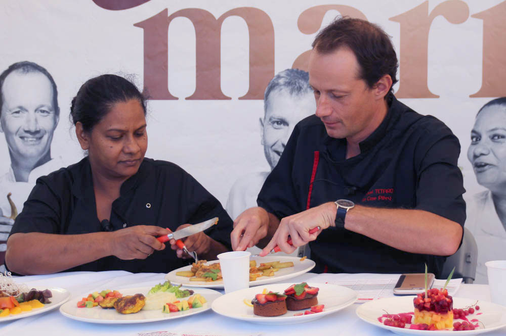 Armelle du restaurant Les Cocotiers et Samuel Tétard