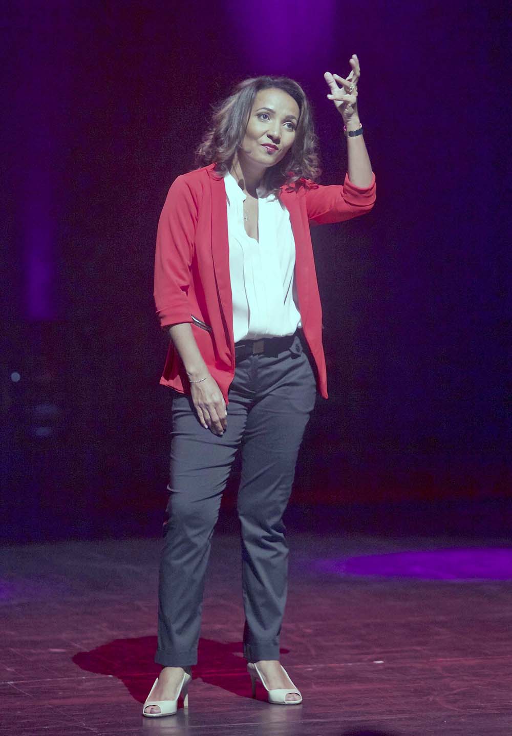 Marie-Alice Sinaman fait le show!