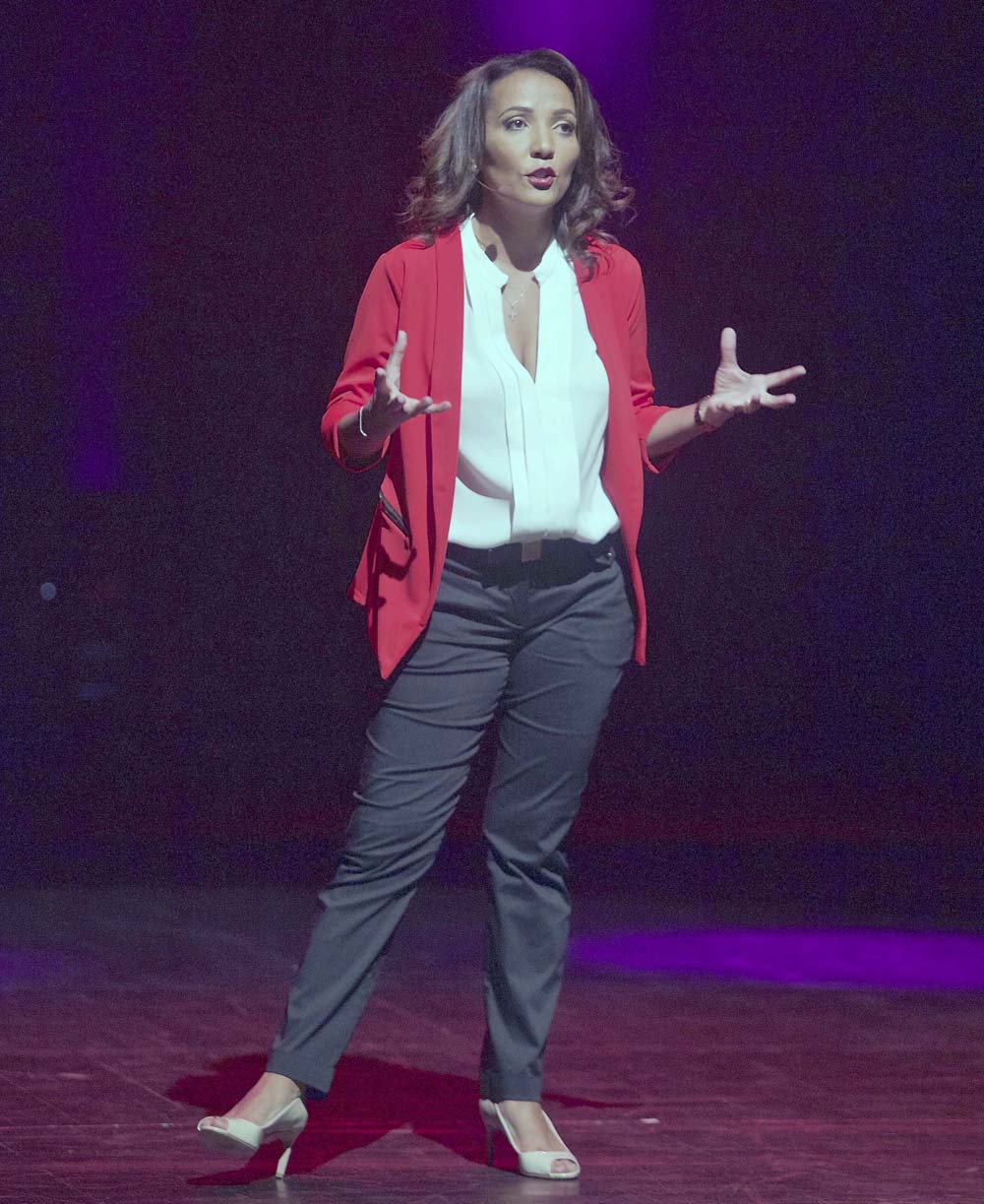 Marie-Alice Sinaman fait le show!