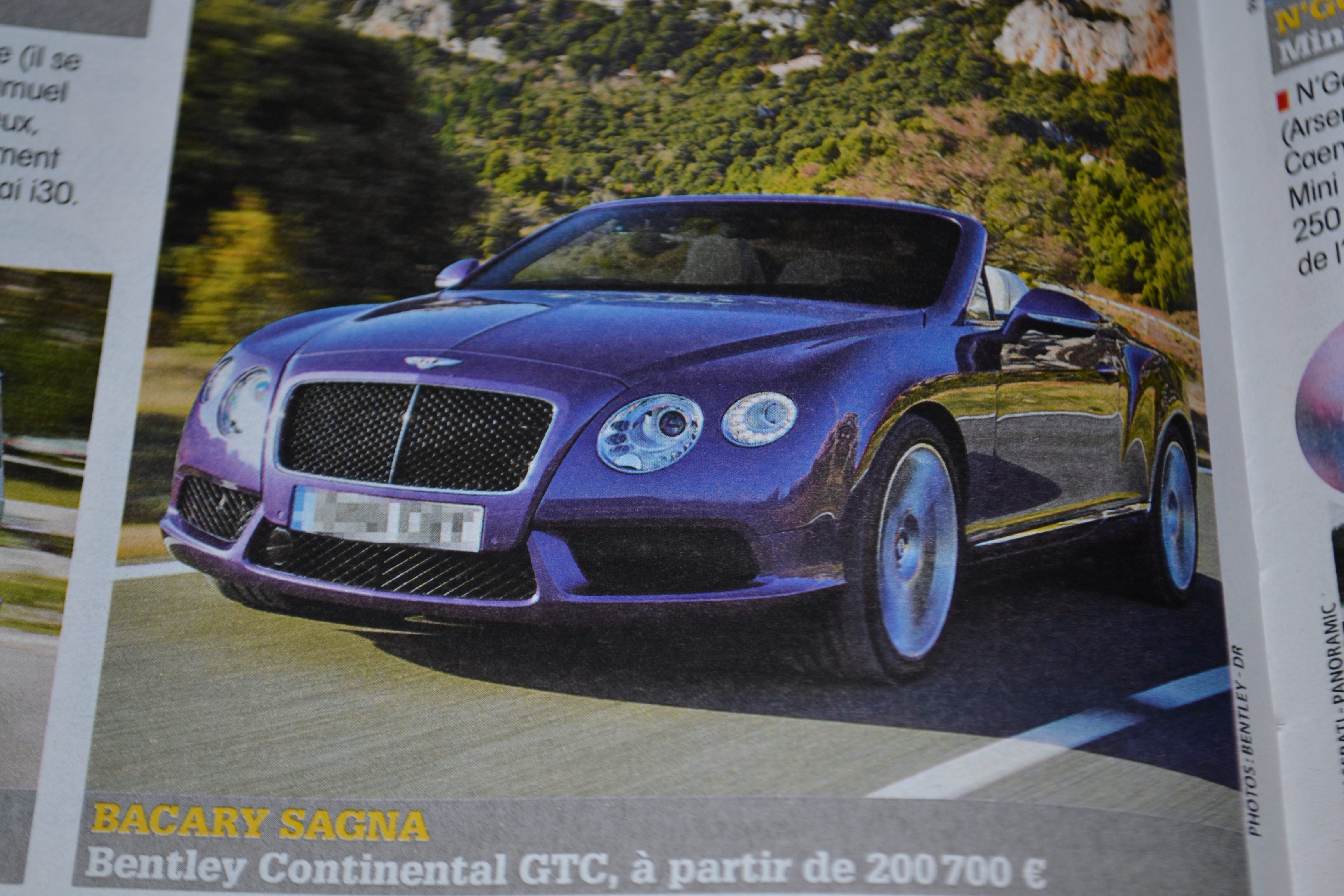 La Bentley décapotable de Bacary Sagna