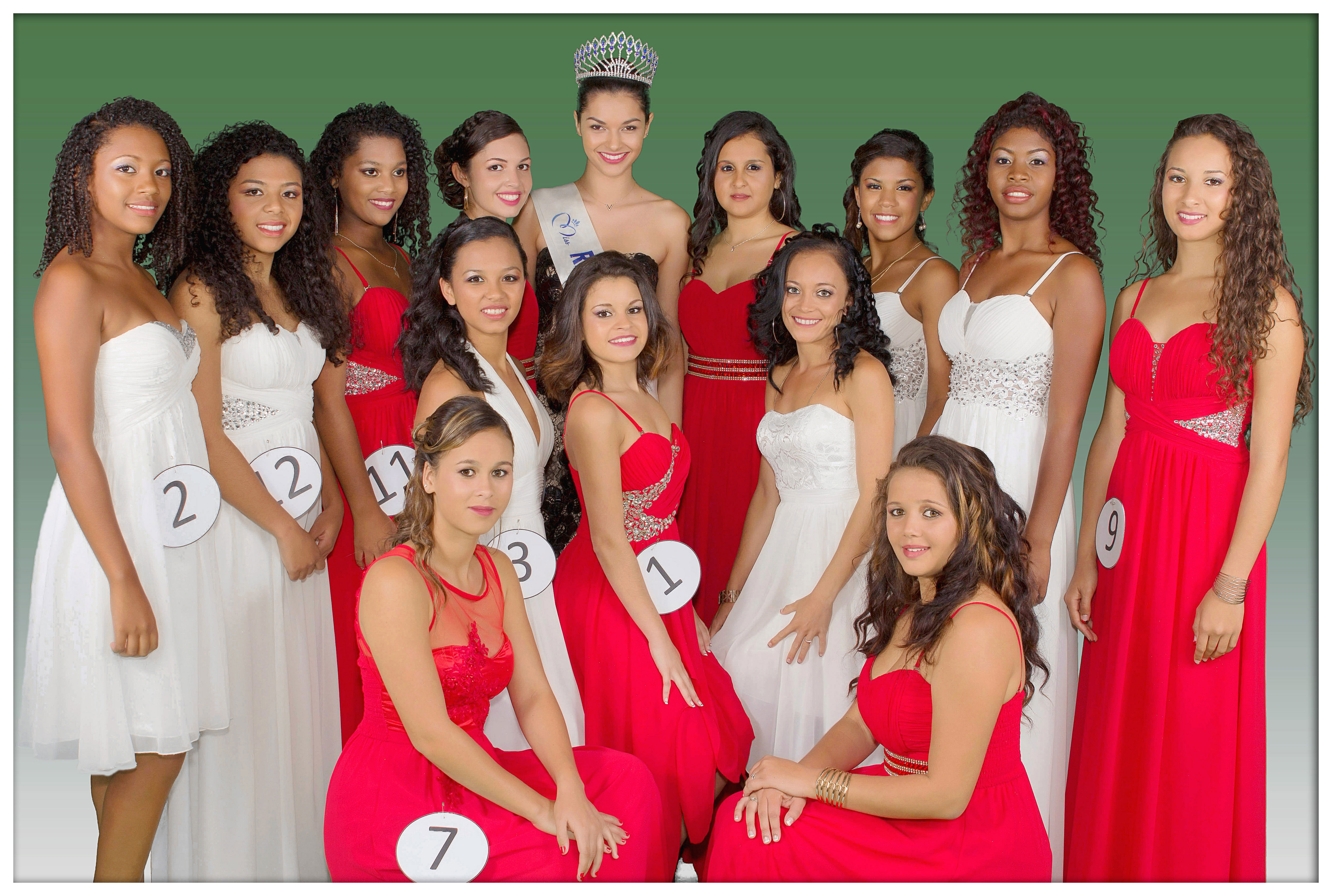 Miss Réunion avec les 13 candidates