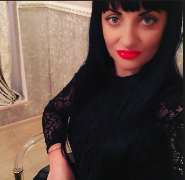 La policière russe sera stripteaseuse