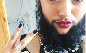 La femme à barbe la plus jeune du monde