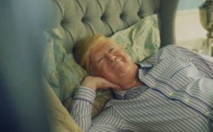 Obama et Trump, réunis au lit!