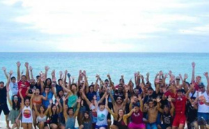 100 salariés reçoivent un superbe cadeau de Noël de leur patron