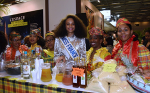 Salon de l'Agriculture: Miss France et d'autres personnalités en visite