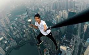 Les selfies 50 fois plus mortels que les requins!