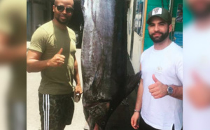 À La Réunion, Kendji Girac et Rohff partagent une sortie en mer